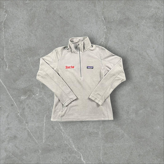 Pile vintage Patagonia Quarter Zip x Dickinson Basketball Patagonia