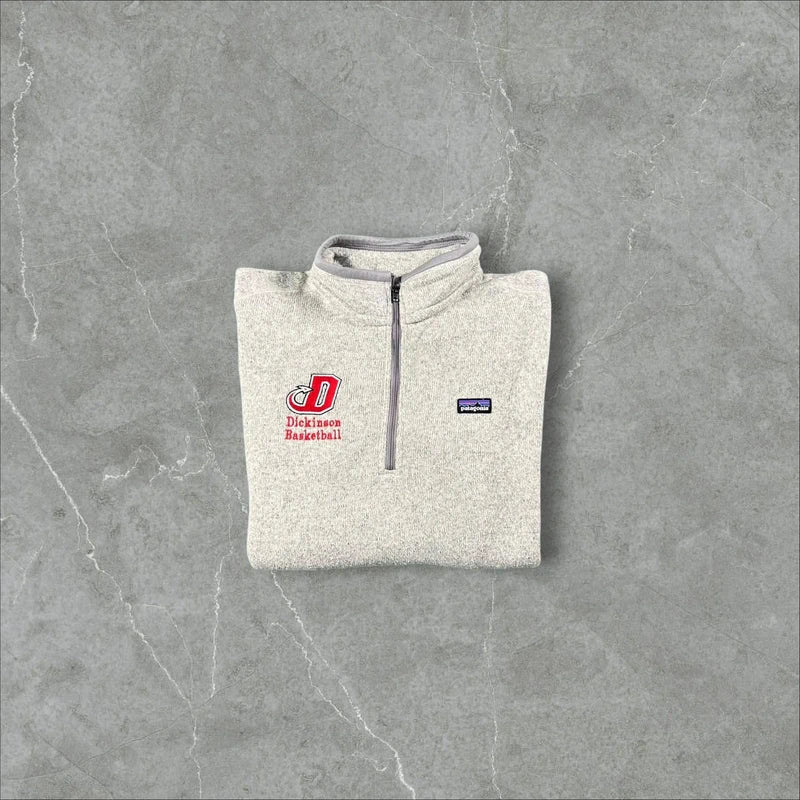 Pile vintage Patagonia Quarter Zip x Dickinson Basketball Patagonia