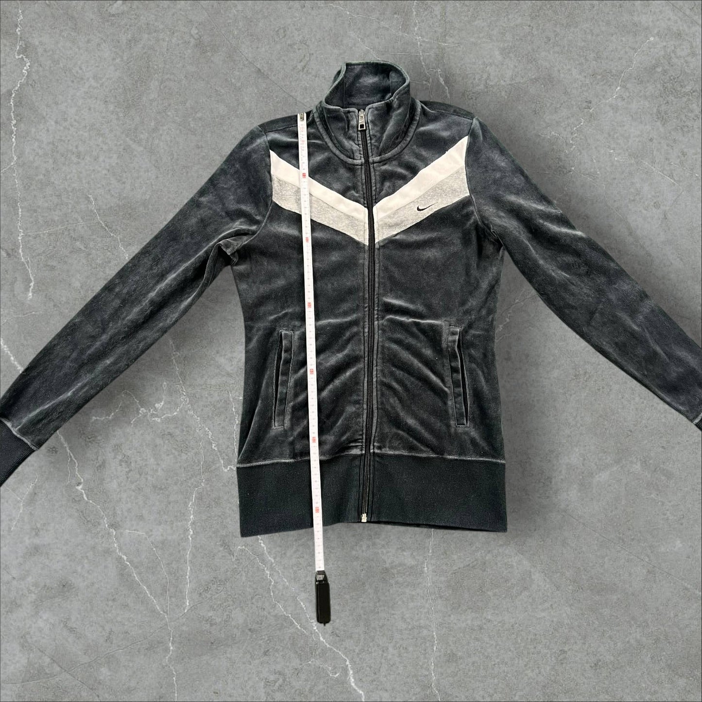 Felpa Nike The Athletic Dept in velluto Nike