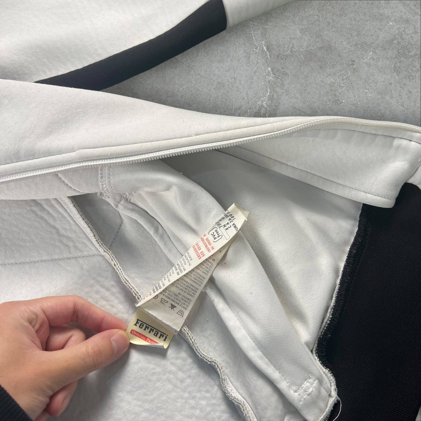 Felpa vintage Puma x Scuderia Ferrari Formula 1 in Edizione Limitata Ferrari