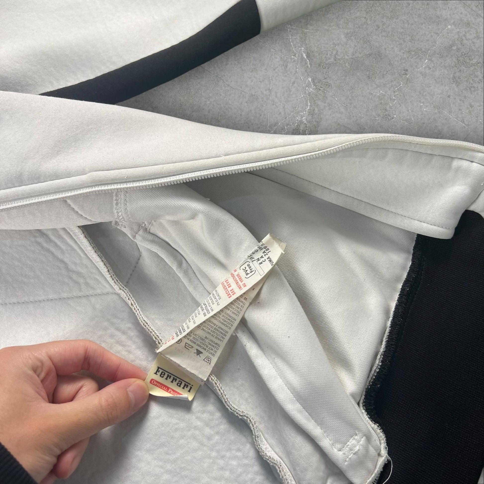 Felpa vintage Puma x Scuderia Ferrari Formula 1 in Edizione Limitata Ferrari