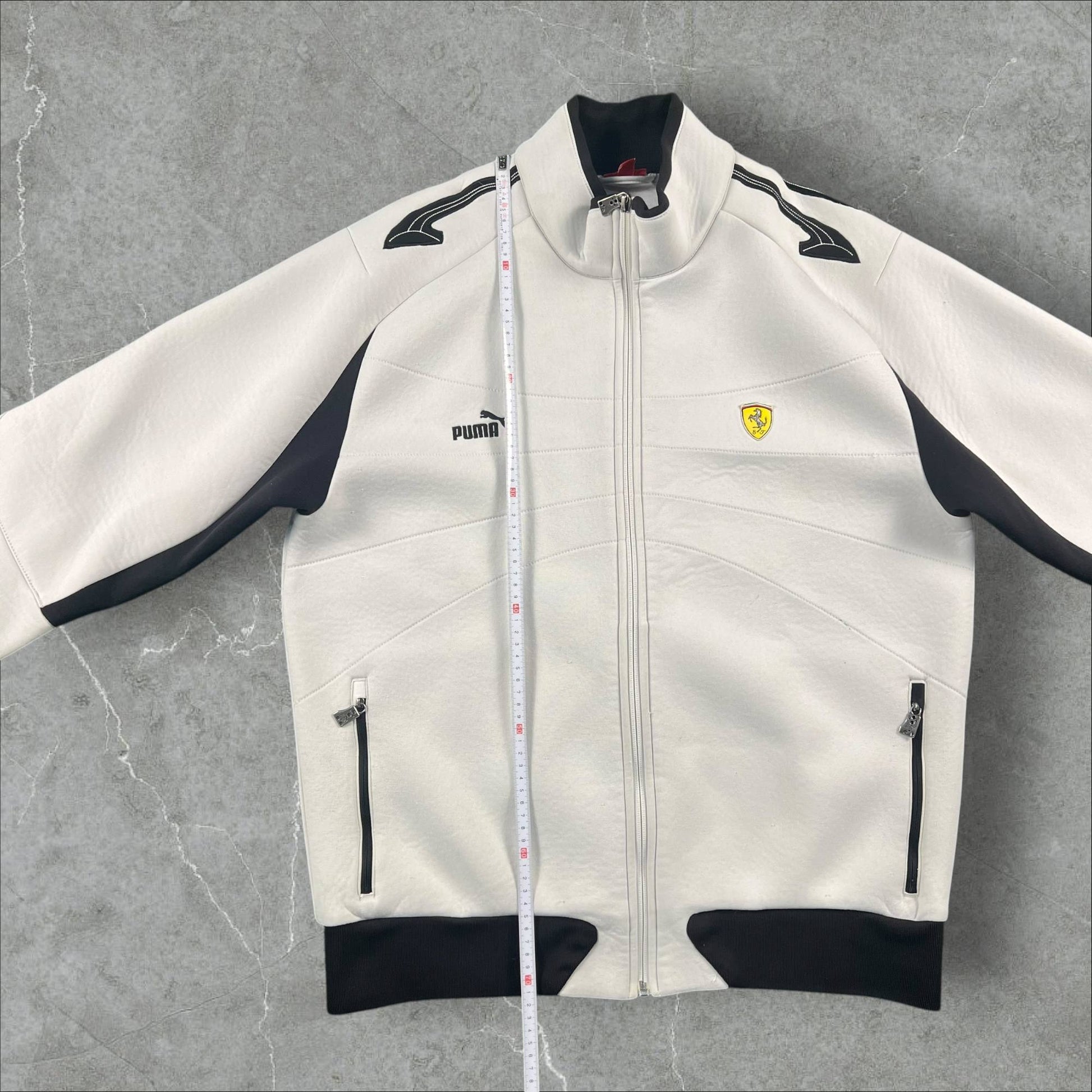 Felpa vintage Puma x Scuderia Ferrari Formula 1 in Edizione Limitata Ferrari